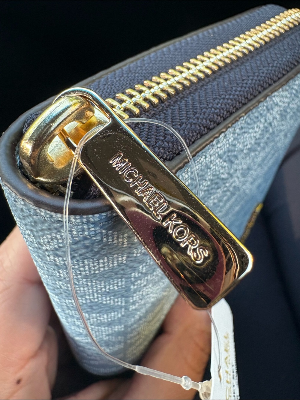 Michael Kors Light Blue Signature MK Zip Wallet - Picture 6 of 9
